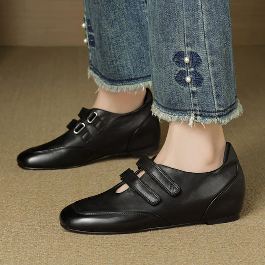 【预售5天】春秋软底圆头复古百搭浅口内增高小皮鞋SSS&S9730 商品图3