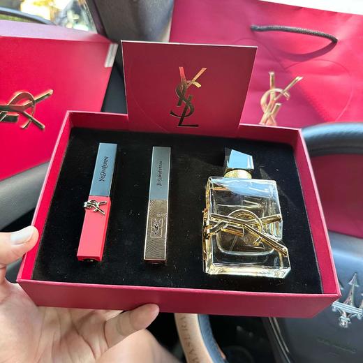 D082532祥云金条黑红条自由之水三件套浮雕礼盒 商品图0