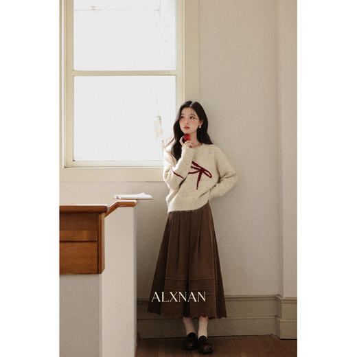 鹿向南「忍冬松林」小个子半身裙女秋季新款高腰长款咖色百褶裙 商品图2