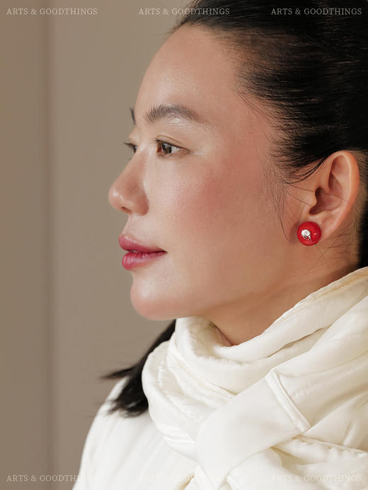 彩珀 吻润香茶 小鹿佛手 树脂耳钉耳饰 优雅s号 山林曦照 商品图2