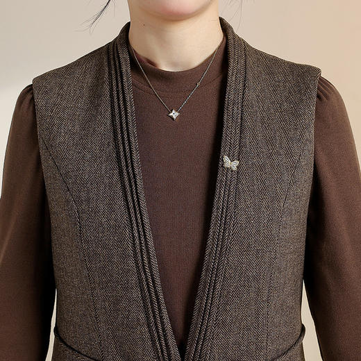 QYM LM8501-Y时尚三件套装马甲+长袖打底衫高腰直筒裤裤套装 商品图3