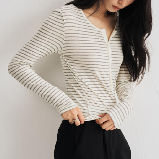 馥迦柔软舒适亨利领天丝羊毛T恤 商品图3