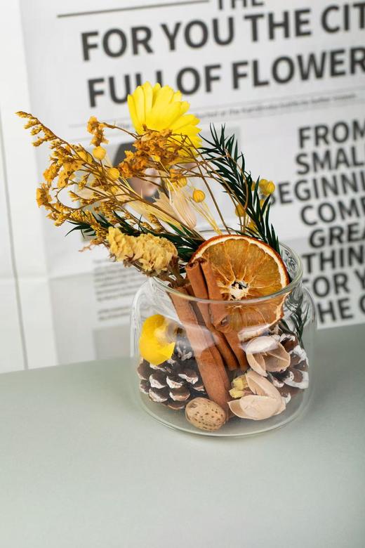 大颗花材，无碎渣🌹🍑【干花精油香薰】附精油，让生活遇见温柔芬芳~玫瑰、蜜桃味，它更含蓄、更贴近自然，一点点渗透进空气里，也揉进了日常的缝隙中~疲惫的时候，闻见它的味道；读书的时候，它在旁边悄悄绽放 商品图10