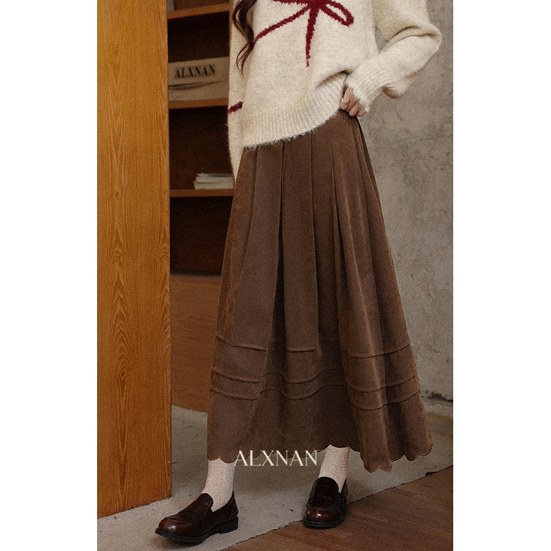 鹿向南「忍冬松林」小个子半身裙女秋季新款高腰长款咖色百褶裙