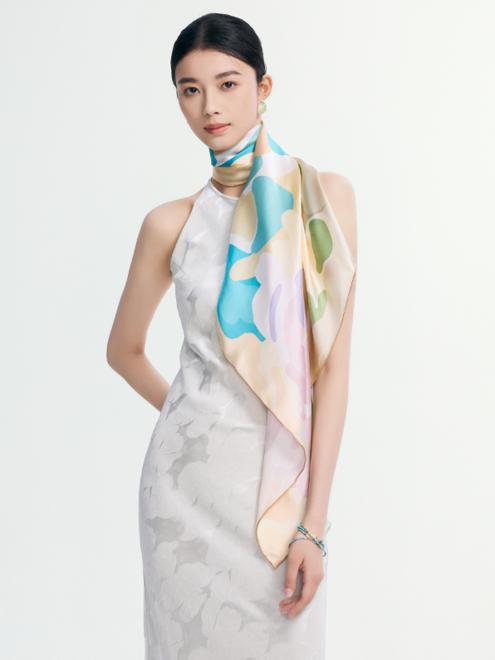 喜得宝重磅印花素绉缎大方巾86cm*86cm百搭丝绸礼品方巾 商品图7