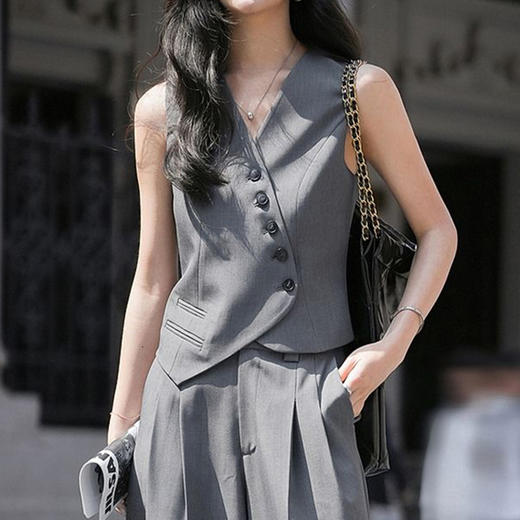 馥迦高级感显瘦无袖西装马甲 商品图6