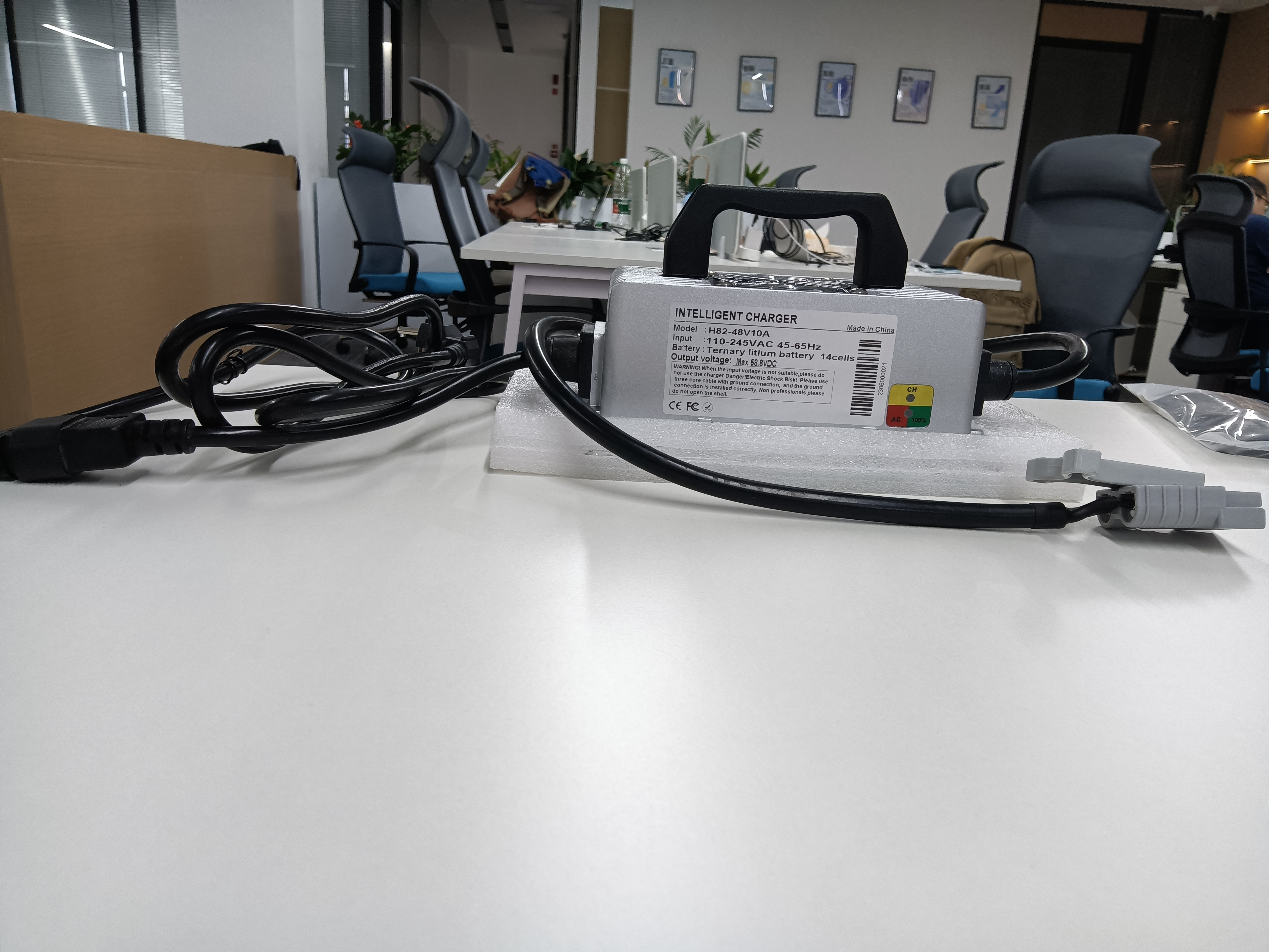 充电机   QCD-DJ-003003A