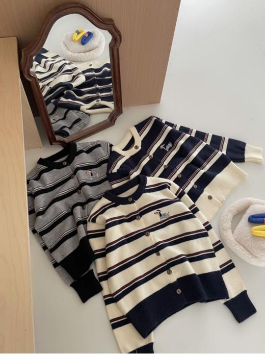 秋天来啦🍂你的衣橱准备好了吗？🌼【早秋上新】岚可可 撞色复古条纹小狗刺绣开衫🌞 ——岚可可 撞色复古条纹小狗🐶刺绣开衫！ 商品图4