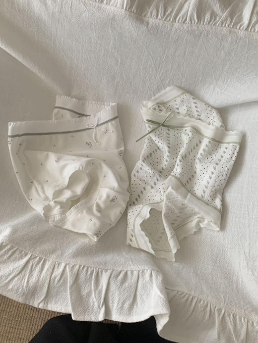 【送手提袋】10条盲盒内裤！2025秋款女棉裆弹力中腰收腹女士三角内裤 多种材质款式随机发 纯棉底档短裤 商品图9