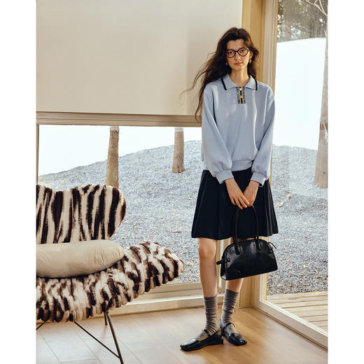 OLrain欧芮儿2025新款女秋季时尚通勤设计感polo领蓝色套头卫衣 商品图2