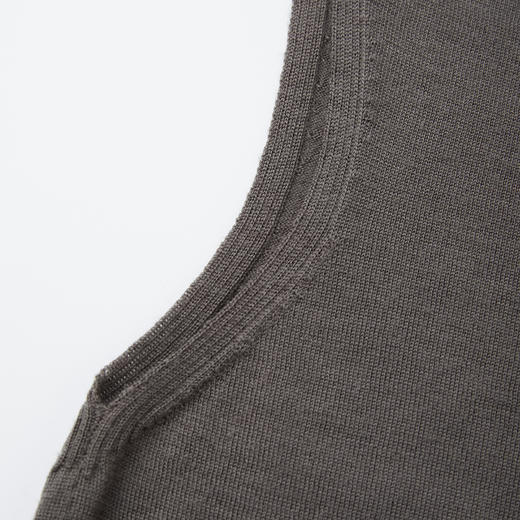 ROMI STUDIO“知性优雅”可机洗绵羊毛高领无袖毛衫 RWCSST1678 商品图3