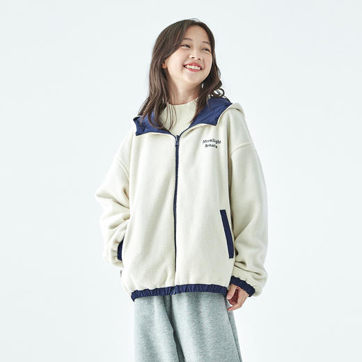 棵初2025年冬季新款亲子中大女童防泼水两面穿外套抗静电绣花上衣 商品图4