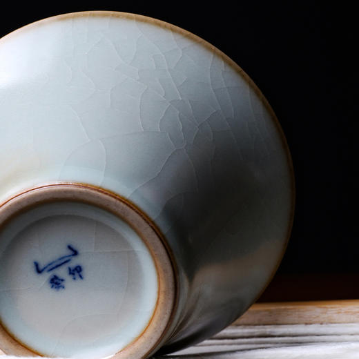 问鼎汝瓷天青癸卯马蹄杯（庭院生趣） 商品图3