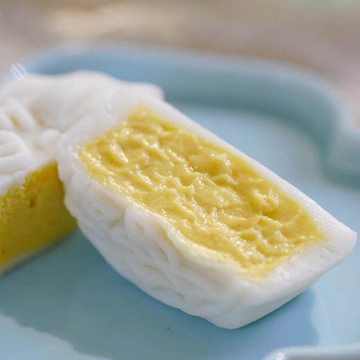 棠小一猫山王榴莲冰皮月饼/雪芝流心冰皮月饼 60g*6个/盒+送礼袋 商品图7