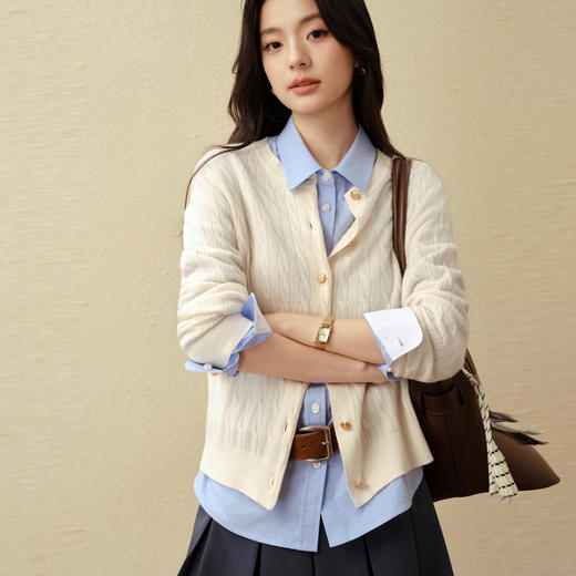 【严选】诗凡黎绵羊毛绞花针织开衫2025秋新款老钱风软糯休闲百搭毛衣外套7G8132031 商品图4