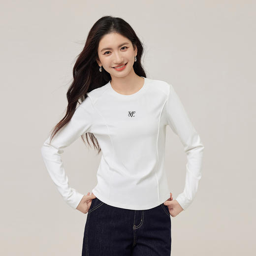 【08/27新品】熙世界鱼骨线收腰T恤长袖女2025秋季新款刺绣修身显瘦打底衫上衣 商品图3