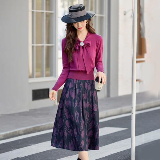 SH088-0825时尚套装2025秋新款女减龄洋气胡蝶结针织衫+半裙两件套裙 商品图1