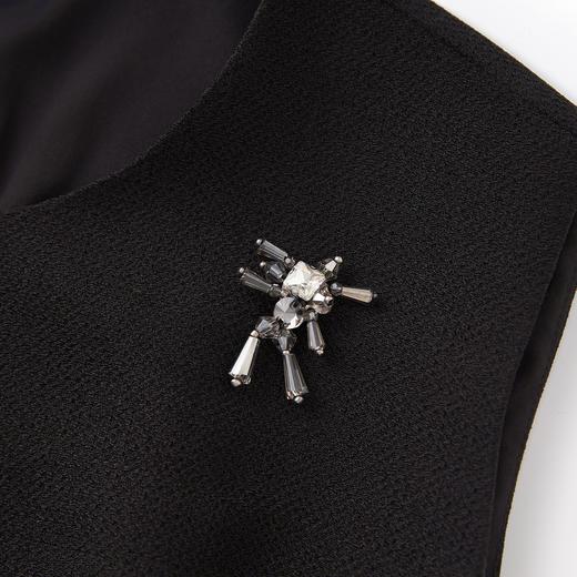 「高货wl」全新升级【铂金会员358/天猫479/差价121】(53223)洛诗琳法式无袖重工钉钻连衣裙2025秋季显瘦花边拼接A字裙 商品图3