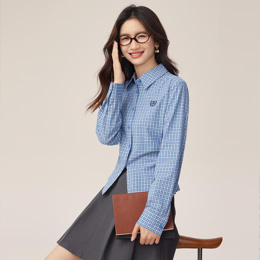 【09/03新品】熙世界【MIU系】蓝色格纹衬衫女收腰显瘦长袖衬衣上衣2025秋新款 商品图3