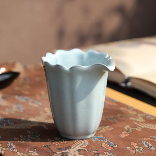 问鼎官窑庚子宋青馨香公杯 商品图3