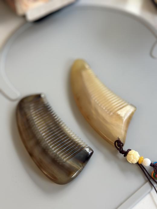 福州非遗——福角匠十年龄天然牦牛角梳半月梳/小胖梳/圆柄梳 商品图2