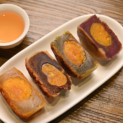 2025年中秋月饼哥哥 缤纷蛋黄月饼 60g*8个/盒手工月饼保质期10-15天 商品图7