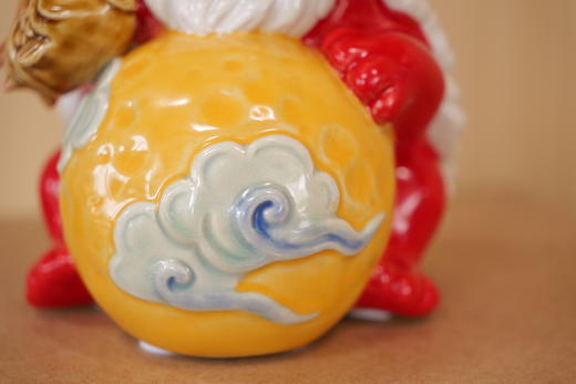 狮来运转·陶艺摆件 佛山传媒×石湾美陶联名定制  方颖图作品 带礼盒带证书 商品图6