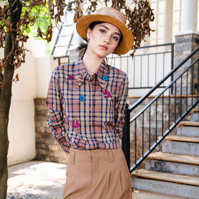 谜底格子衬衫长袖女2025秋新款复古风通勤修身绣花衬衣257MC7849