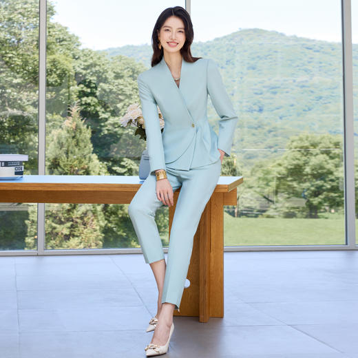 IWY/气质上镜主持西装套装女高级感美容院接待职业套裤工作服25CP808 商品图3