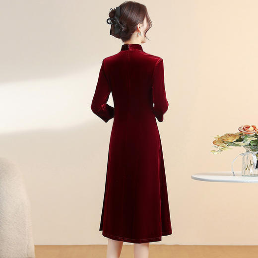 QYM YY2310 -Y时尚金丝绒旗袍连衣裙镶钻气质优雅A字裙 商品图2
