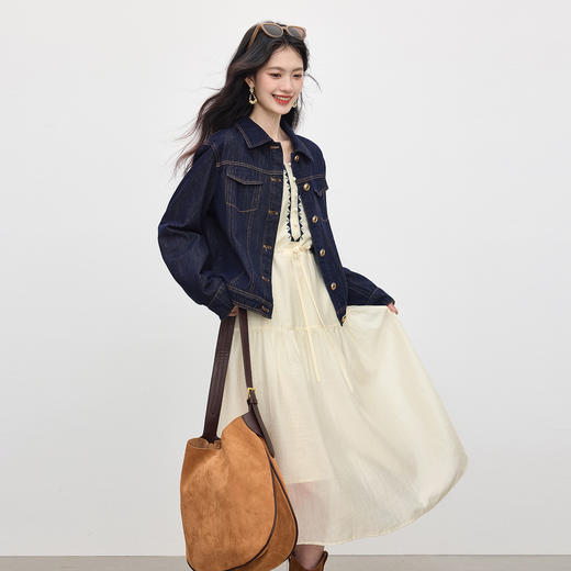 【08/27新品】熙世界原色牛仔外套女秋季2025新款设计感撞色翻边袖牛仔开衫上衣 商品图4