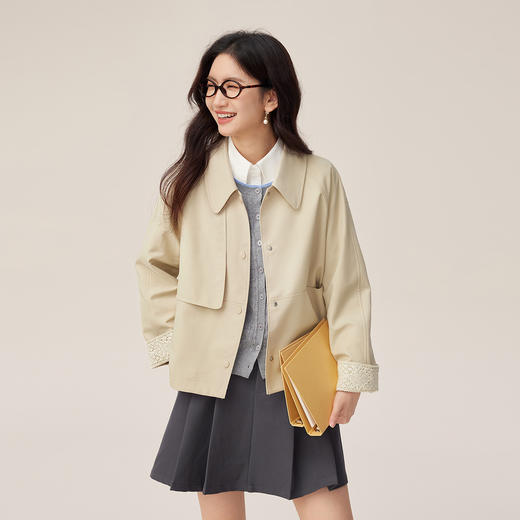 【09/03新品】熙世界高级感短款风衣外套2025秋季新款休闲工装风翻领夹克上衣 商品图3