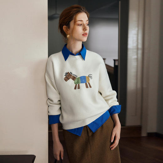 OLrain欧芮儿趣味小马绣花毛织套头衫女秋季2025新款慵懒羊毛上衣 商品图0