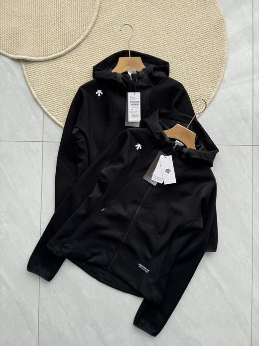 点此购买 迪桑特秋季360系列女款连帽针织开衫外套 LL 328503 商品图0