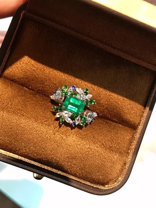 1.045ct刻面祖母绿戒指 商品图4