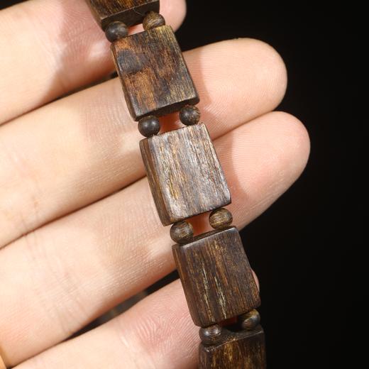 BC.BOG5-8.25-6 东马沉水(手牌) 。10.96g 商品图0