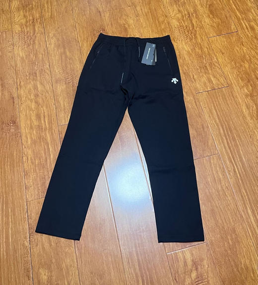 原单正品秋季新款DESCENTE迪桑特针织男裤
礼袋版TRAINING综训运动健身男士吸湿速干针织运动长裤-礼袋装
颜色 : 黑色
尺码 : M L XL XXL 商品图1