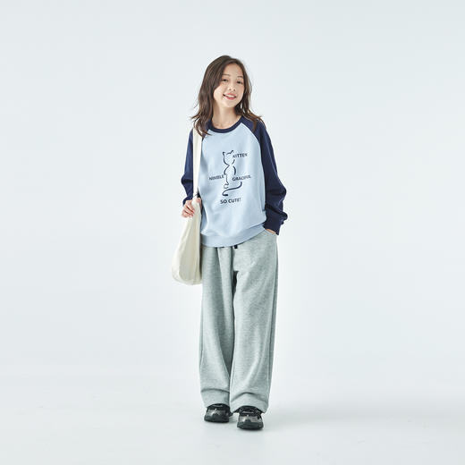 棵初2025年冬季新款亲子中大女童撞色插肩袖卫衣微弹亲肤绒感上衣 商品图3