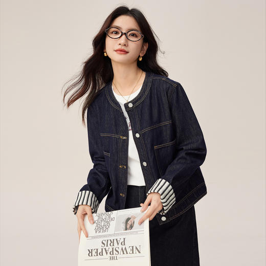 【08/27新品】熙世界复古丹宁牛仔短外套女2025秋季新款工装风圆领夹克开衫上衣 商品图4