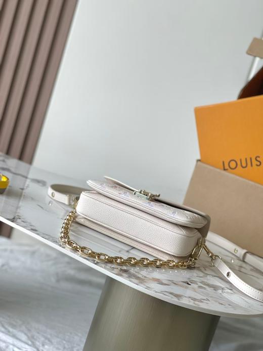 LOUIS VUITTON Pochette Metis East West 梦幻紫（UB*CB） 商品图4