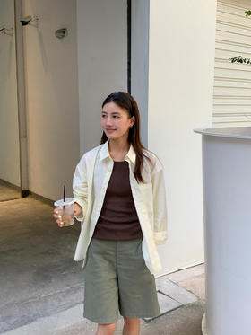 松弛感十足的衬衫