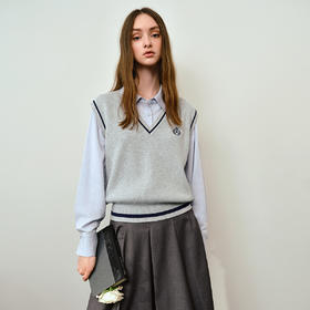 OLrain欧芮儿法式毛织V领女2025秋季新款休闲学院风外搭马甲上衣