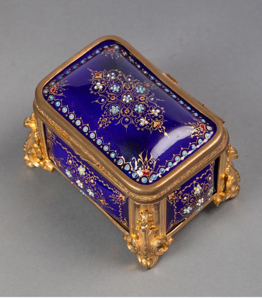 独角鹿西洋古董法国出品铜鎏金精雕修饰卷叶花卉主题布雷松蓝色珐琅彩绘描金珍宝盒 商品图2