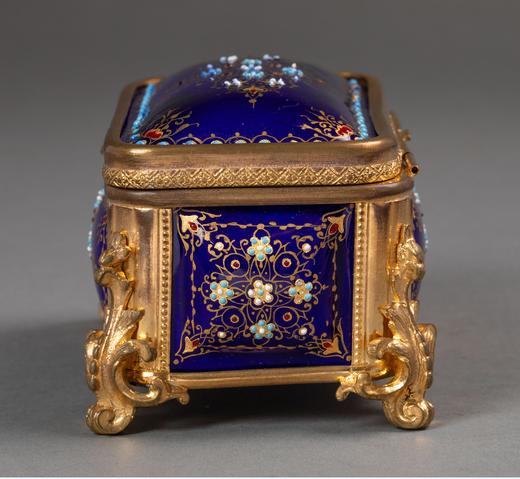 独角鹿西洋古董法国出品铜鎏金精雕修饰卷叶花卉主题布雷松蓝色珐琅彩绘描金珍宝盒 商品图4