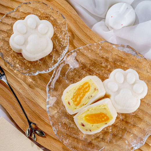 棠小一猫山王榴莲冰皮月饼/雪芝流心冰皮月饼 60g*6个/盒+送礼袋 商品图11