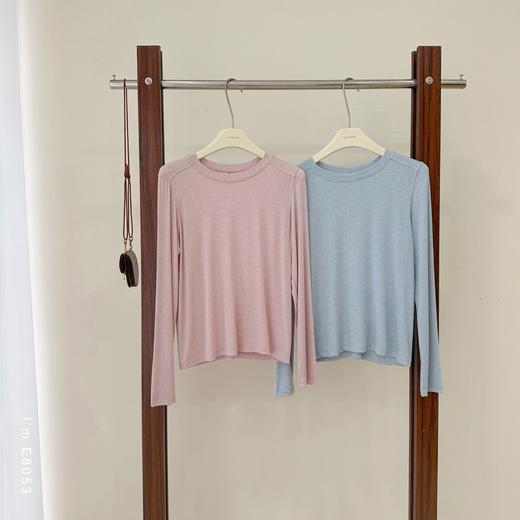 老米优品🎈3-5天发！🍂写入秋日的温暖。莱赛尔天丝+绵羊毛+醋纤《软糯羊毛圆领长袖打底衫tee》软糯弹力大，每缕羊毛都是未说出口的温柔✍️T250826A 商品图4