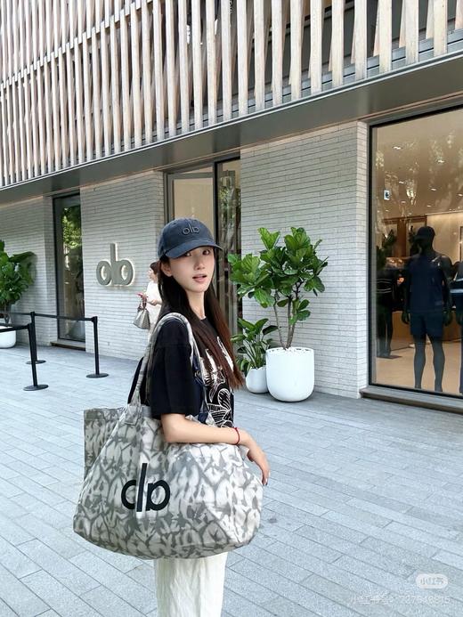 欧阳娜娜留学同款帆布包！ALO单肩帆布包瑜伽包大容量 尺寸68*16*36cm 商品图4