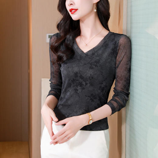 KQL 520N88131时尚纱网印花长袖V领修身显瘦洋气打底衫T恤上衣 商品图0