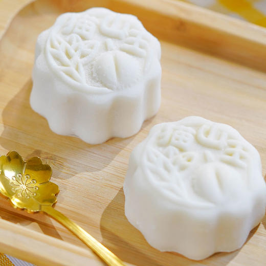 棠小一猫山王榴莲冰皮月饼/雪芝流心冰皮月饼 60g*6个/盒+送礼袋 商品图6