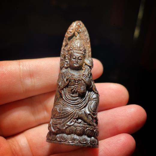 BC.AO5-8.25-9   文莱老料沉水(观音)挂件 ，14.93g 商品图0